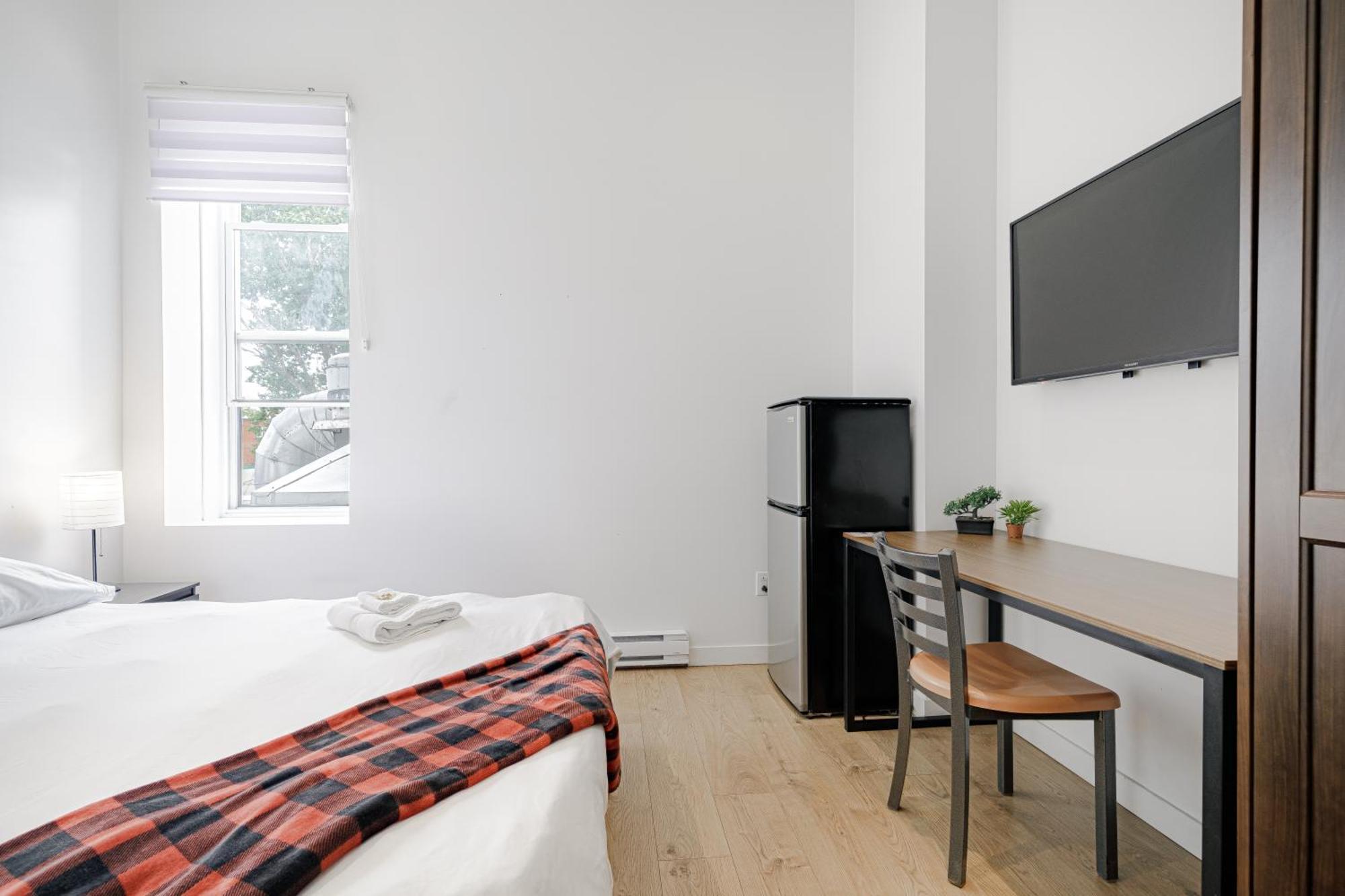 Homa Homestay Hotel By Olympic Stadium Montreal Auberge-Hostel 외부 사진